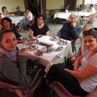 Pausa a Travnik, Caffè di Lutvo