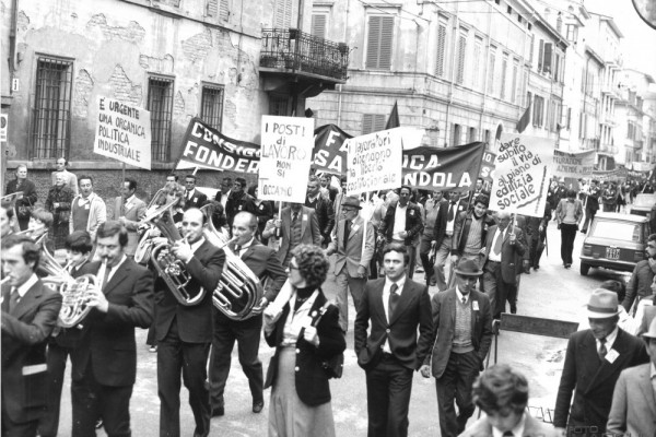 Rimboccarsi le maniche
